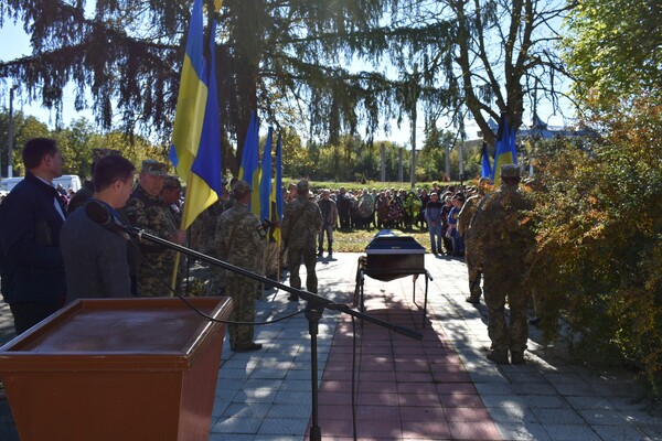 Одесская область простилась с еще одним защитником Украины фото 11