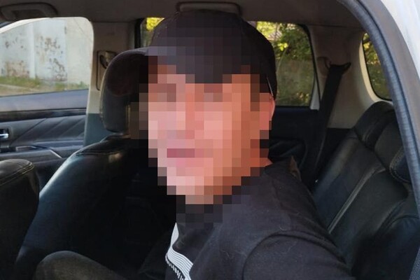 Одесские патрульные задержали сбежавшего водителя BMW, который устроил пьяное ДТП фото 2