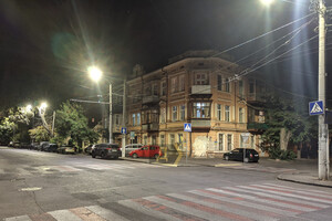 Странная экономия: как в Одессе по вечерам горят вывески и фонари (обновлено) фото 13