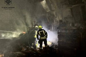 Пожар в ангаре и опасная находка: как прошли сутки у одесских спасателей фото 4