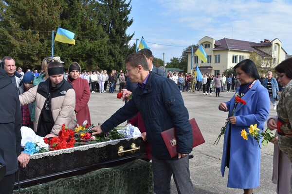 Ще двоє жителів Одеської області загинули на фронті фото 10