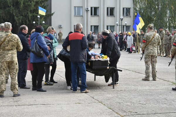 Ще двоє жителів Одеської області загинули на фронті фото 11