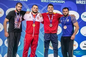 Одессит стал чемпионом мира по греплингу фото