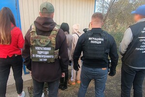 На Одещині затримали жінку, яка вербувала українок для проституції в Європі фото 3