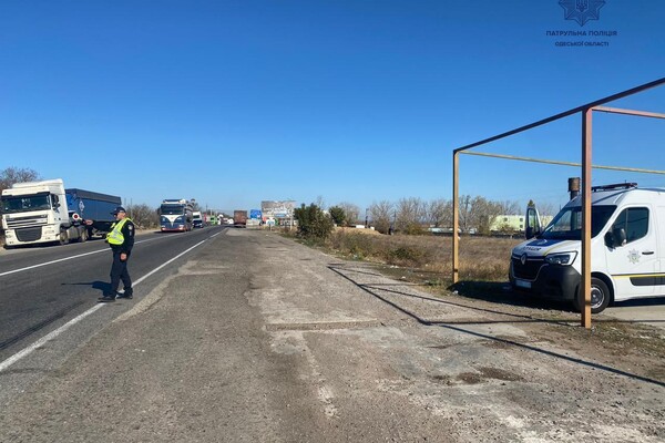 На трассе Одесса-Рени проверяют грузовики и фуры: что случилось фото 5