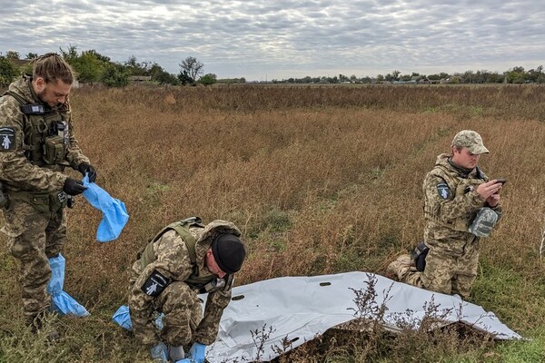 Одесские волонтеры рассказали, как ищут тела бойцов ВСУ и оккупантов  фото 2