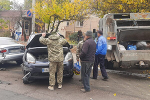 Под Одессой произошло ДТП с участием шести автомобилей: пострадали два человека, в том числе прохожая фото 3
