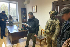 У ДБР розповіли подробиці корупційної схеми, пов'язаної із вивезенням зерна з Одеської області фото