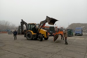 Непогода в Одесской области: на севере пошел снег, коммунальщики работают круглосуточно фото 1