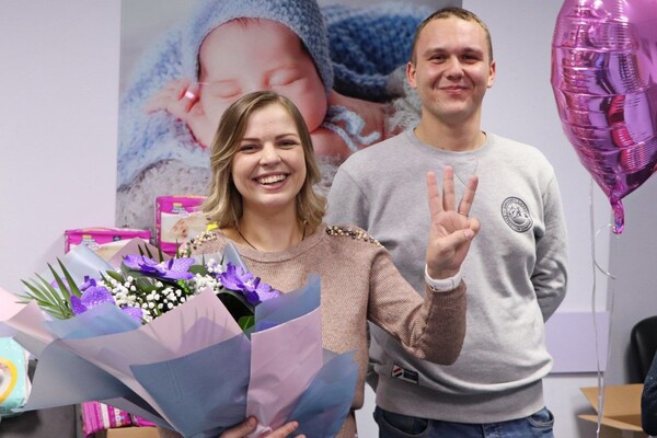 В Одессе харьковчанка, сбежавшая от обстрелов, преждевременно родила тройню фото 6