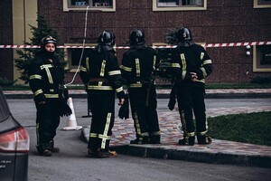 У багатоповерхівці передмістя Одеси вибухнув газовий балон (оновлено) фото 4