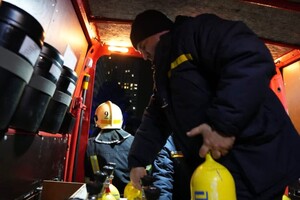 Пожар в ЖК "Альтаир-1" и уничтожение взрывчатки: как прошли сутки у одесских спасателей фото 6