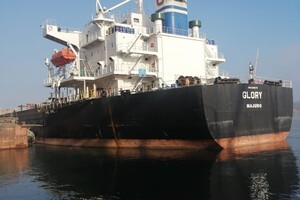 Ждут проверку месяц: за двое суток из портов Одесской области вышли девять судов фото 4