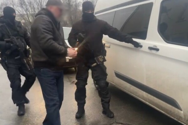 Полиция задержала &quot;вора в законе&quot;, который должен был собирать деньги в Одессе фото