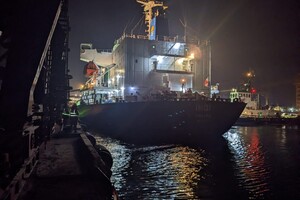 За двое суток из портов Одесской области вышли 11 судов фото 1