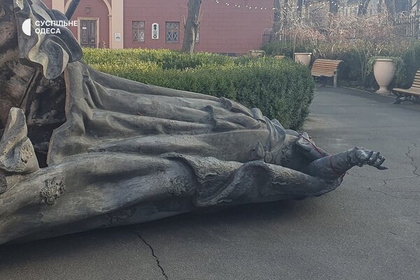 Памятник Суворову и Екатерине уже в Художественном музее: за их хранение будут платить (фото) фото 5