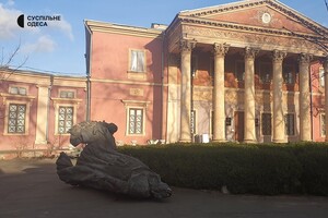 Памятник Суворову и Екатерине уже в Художественном музее: за их хранение будут платить (фото) фото 12