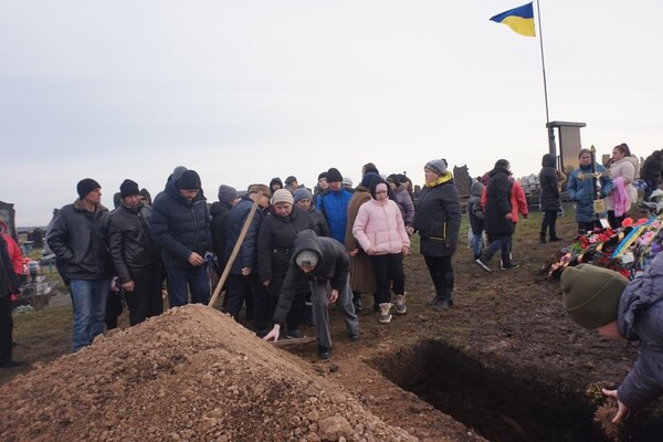 На Одещині попрощалися з двома загиблими героями фото 7