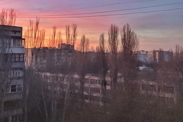 Одесситы наблюдали первый красочный закат 2023 года (фото) фото 10