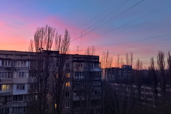 Одесситы наблюдали первый красочный закат 2023 года (фото) фото 11