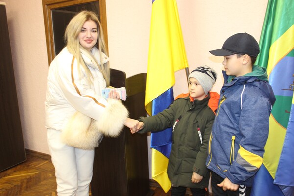 На Одещині два хлопчики зібрали понад чотири тисячі гривень для ЗСУ фото