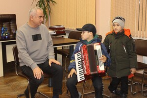 На Одещині два хлопчики зібрали понад чотири тисячі гривень для ЗСУ фото 2