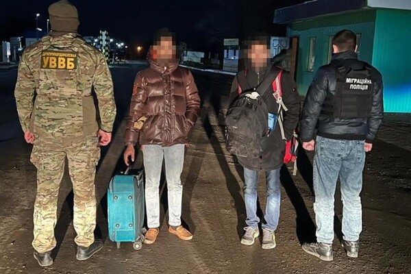 В Одесской области задержали индуса, который пытался подкупить пограничника, чтобы провести в Украину друзей фото