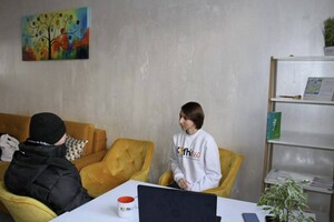 В Одессе открыли центр психологической помощи для переселенцев фото