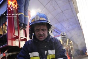 Пожар в торговых павильонах и смертельное ДТП: как прошли сутки у одесских спасателей фото 2