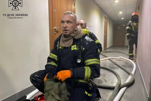 Из-за пожара в квартире 24-этажки в Аркадии погибла женщина  фото 3