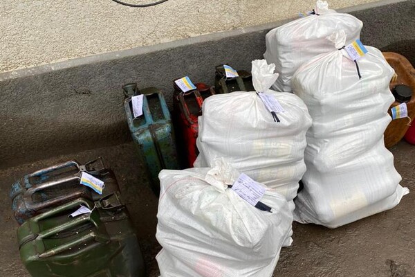 В Одесской области нашли более шести тонн дизеля, которое вероятно украли с судов в Измаильском порту фото 2
