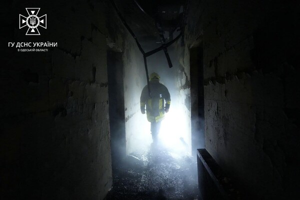 Под Одессой горели жилые дома и гаражи из-за генератора: есть пострадавшие фото