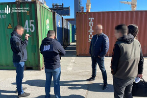 Сотрудник Одесской таможни попался на миллионных злоупотреблениях фото 3
