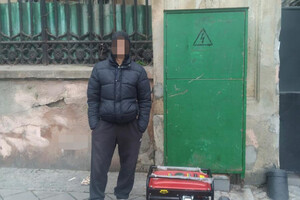 В Одесі чоловік під час відключення світла вкрав генератор, але його зловили фото 2