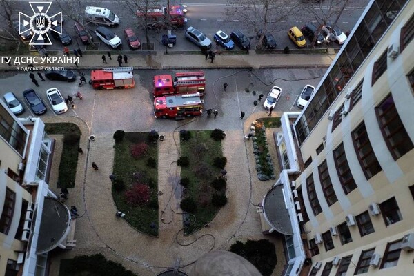 Смертельна пожежа і допомога населенню: як минула доба в одеських рятувальників фото 5
