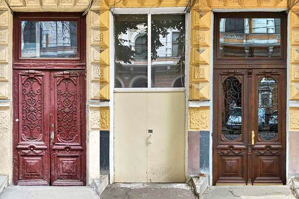 Одесситы сами восстановили дверь доходного дома Навроцкого фото 6