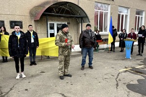 На Одещині відкрили меморіальну дошку на честь загиблого воїна Івана Чумакова фото 2