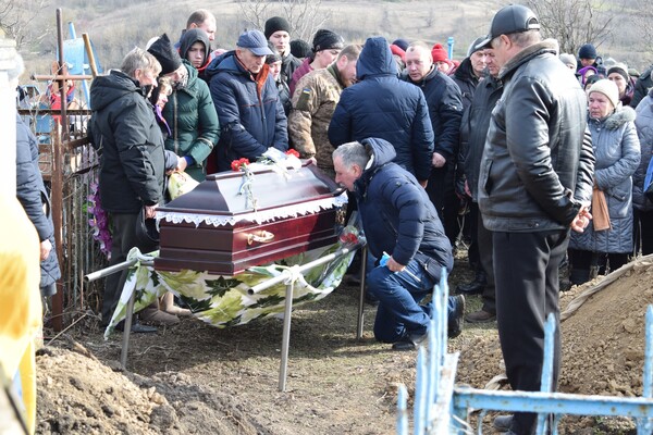 Воевал на востоке Украины с 2014 года: в Одесской области простились с 33-летним защитником фото 6