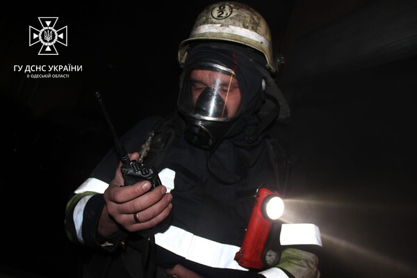 Пожары из-за свечки для молитвы и в паркинге: что горело в Одессе фото 3