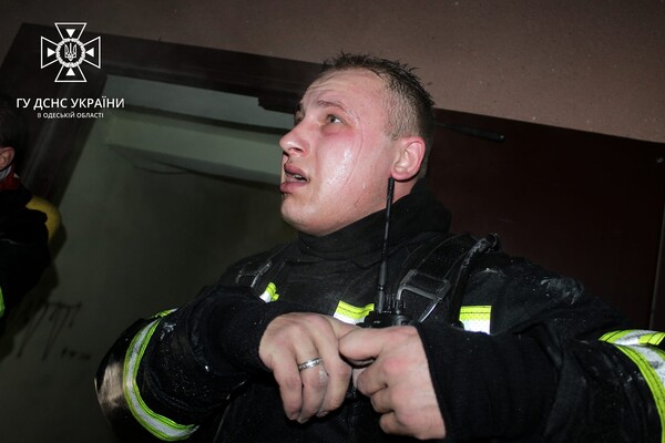 Пожары из-за свечки для молитвы и в паркинге: что горело в Одессе фото 6
