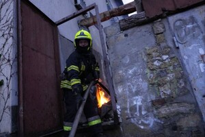В Одессе горел мини-отель: есть пострадавший фото 6