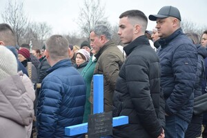 На Одещині попрощалися із захисником Русланом-Ігорем Жосаном фото