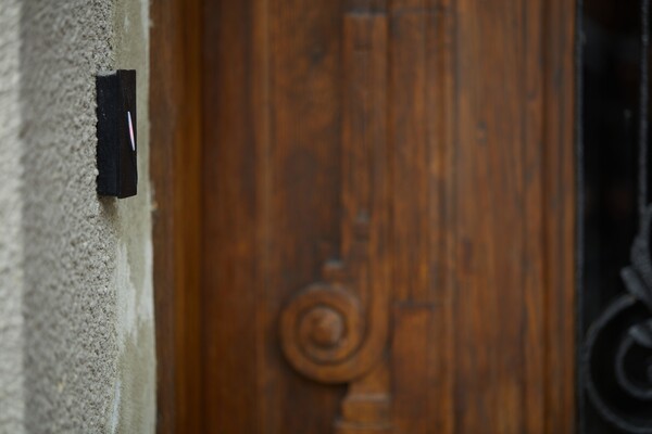 Одесити самі відновили старовинні двері у будинку Фельдмана фото