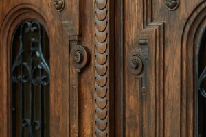 Одесити самі відновили старовинні двері у будинку Фельдмана фото 2