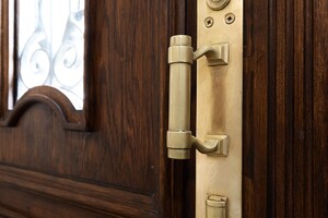 Одесити самі відновили старовинні двері у будинку Фельдмана фото 4