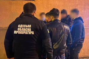 В Одессе двух чиновников Регистра судоходства задержали на взятке фото 4