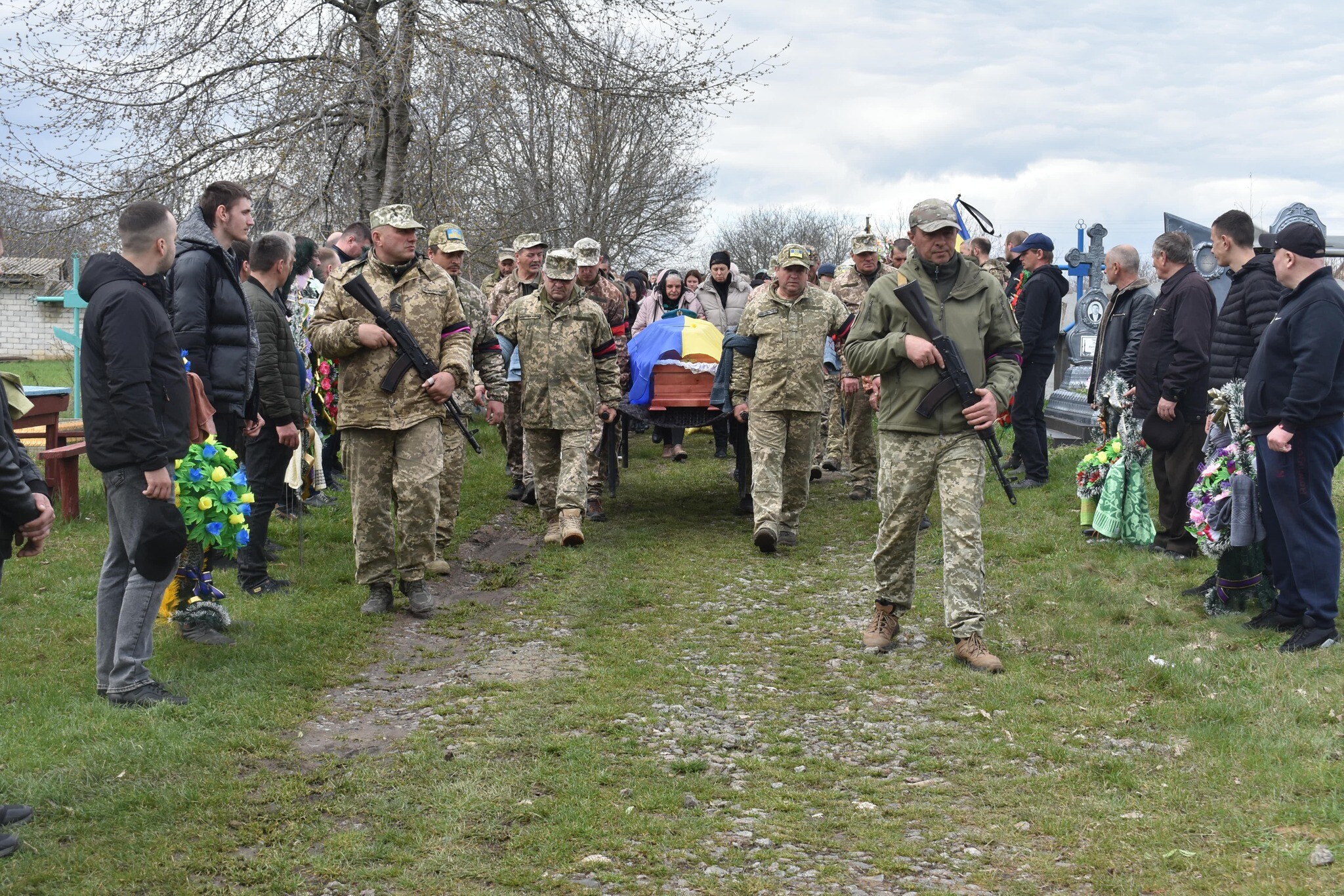 На Одещині попрощалися зі старшим сержантом, який загинув у Донецькій області фото