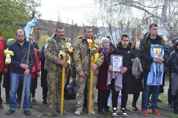 В Одесской области простились со старшим сержантом, погибшим в Донецкой области фото 3