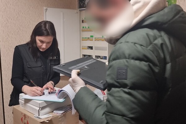 В полиции узнали, что в одесских стриптиз-барах работали проституткифото 5