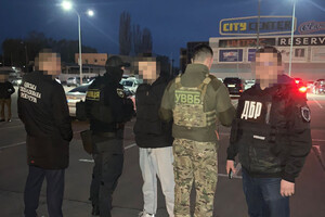 В Одесской области разоблачили правоохранителя, который сбывал оружие криминалитету фото 1